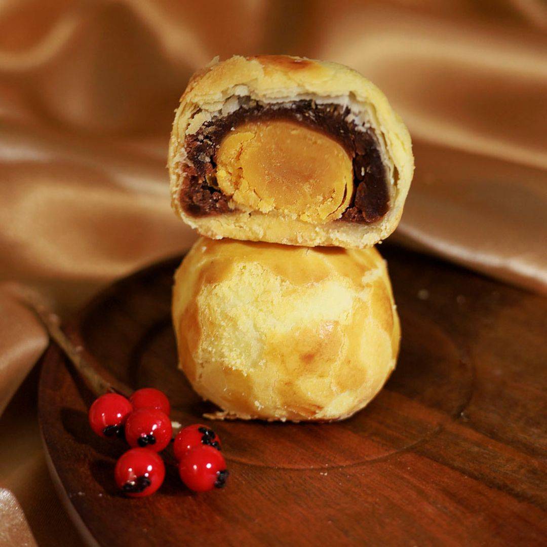 菠蘿蛋黃酥 Yolk Pastry